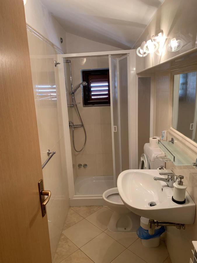 Vila Albatros Bed & Breakfast Rovinj Dış mekan fotoğraf